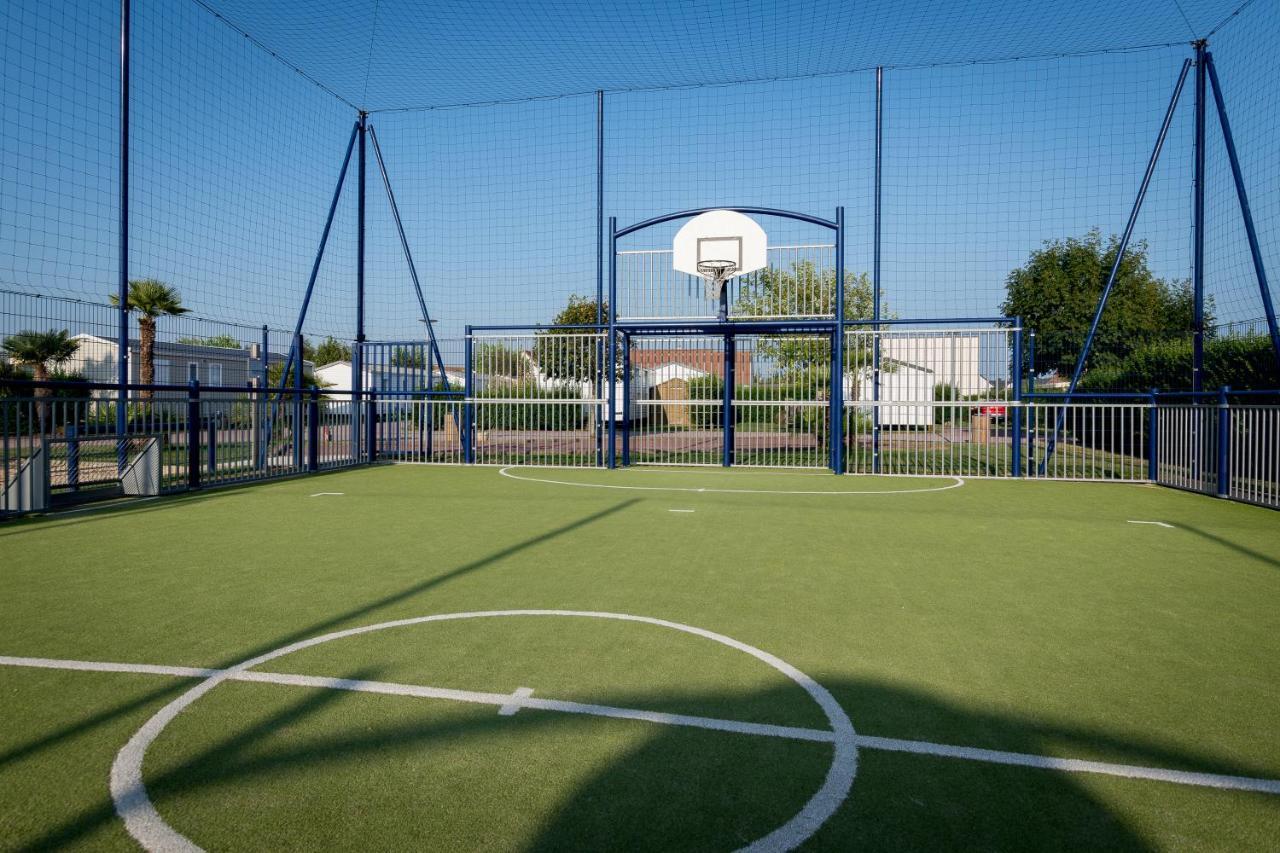 M&V Resort Camping Langrune-sur-Mer Luaran gambar
